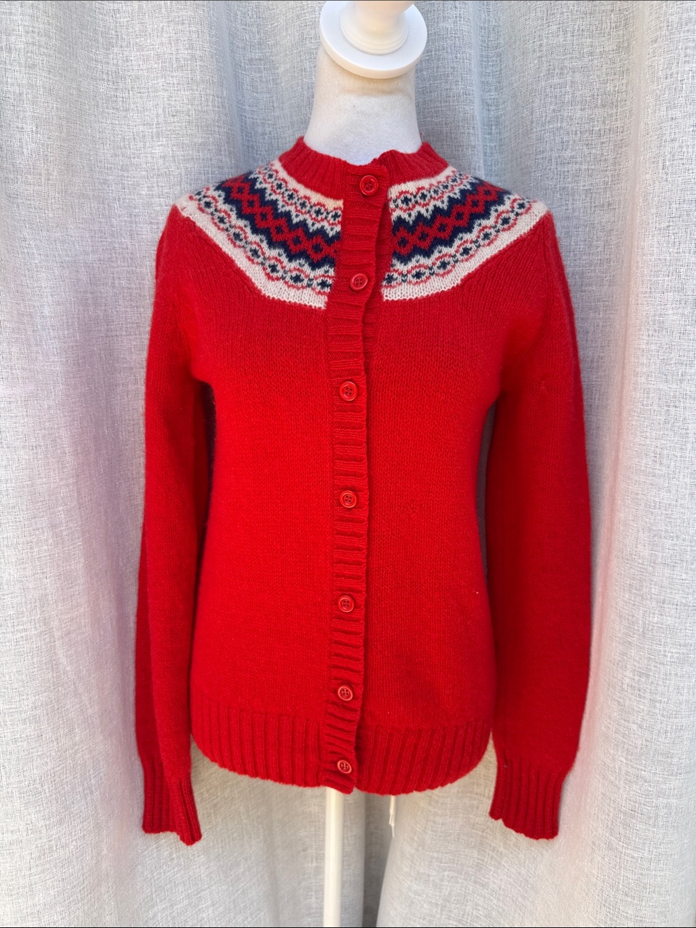 Vtg the Import Workshop red Fair Isle button-front cardigan blue white pattern
